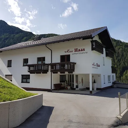 Haas Apartment *